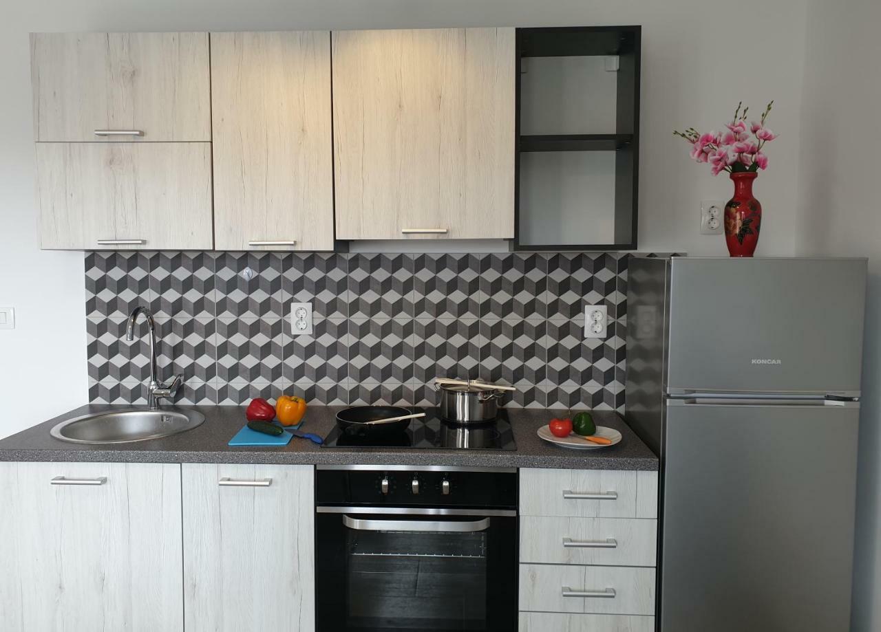 Best View Apartments Cesarica Luaran gambar