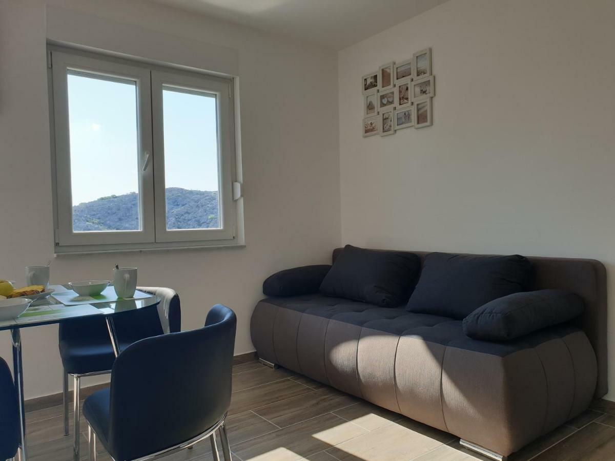 Best View Apartments Cesarica Luaran gambar