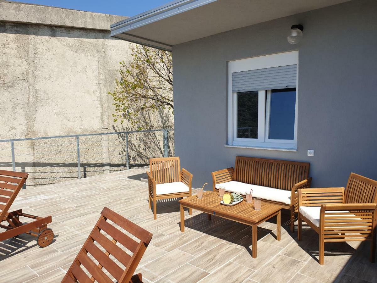 Best View Apartments Cesarica Luaran gambar
